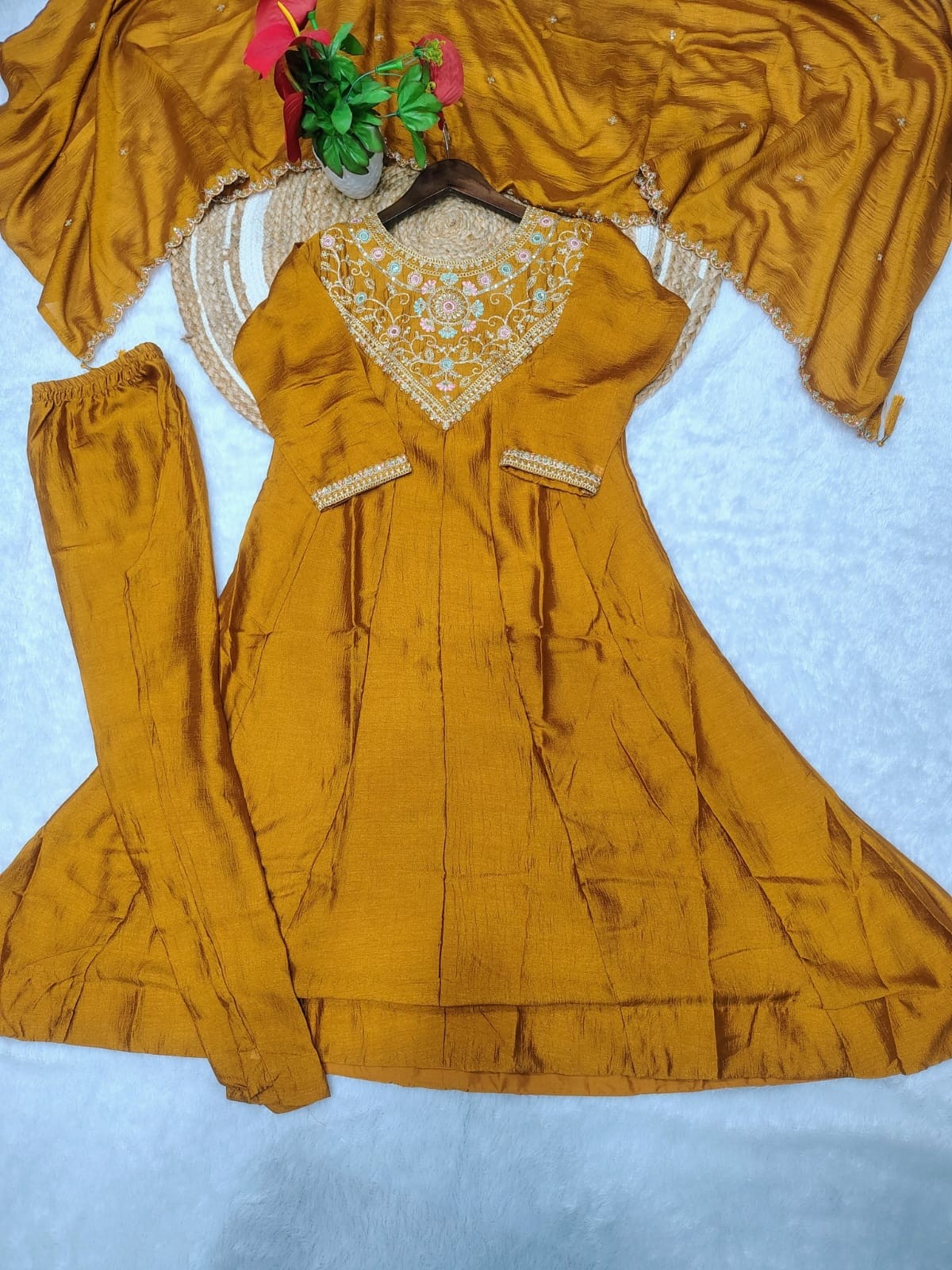 YD-050 ANARKLI STYLISH KURTI SET 