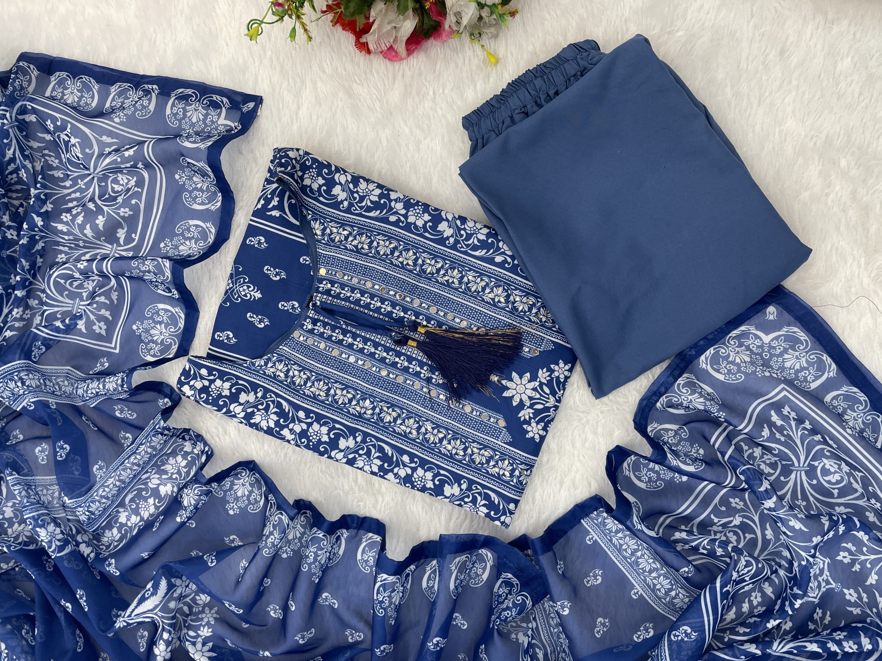 YD 022 PAKISTANI STYLE READY MADE PURE MASLIN COTTON PRINT KURATI