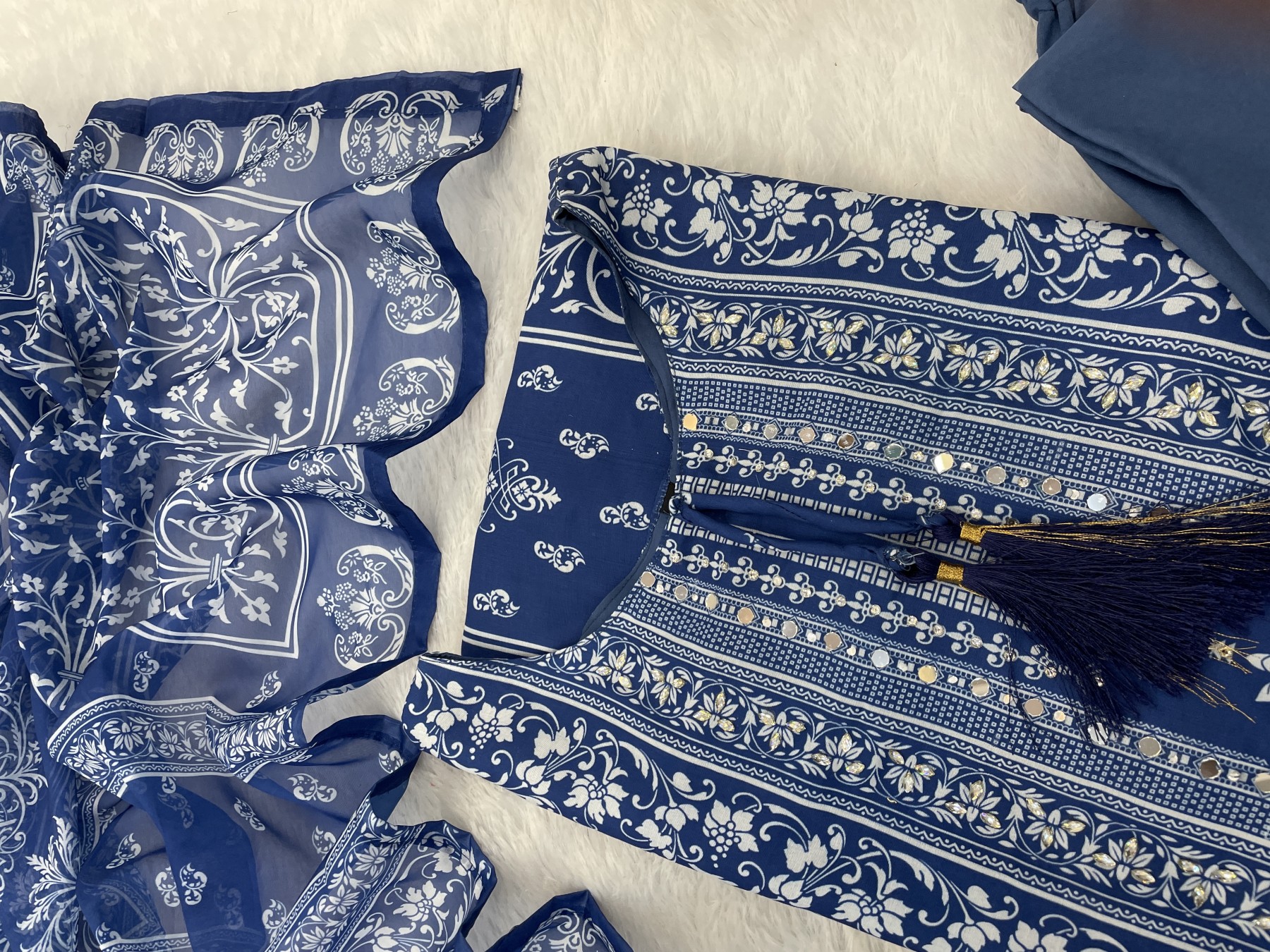 YD 022 PAKISTANI STYLE READY MADE PURE MASLIN COTTON PRINT KURATI