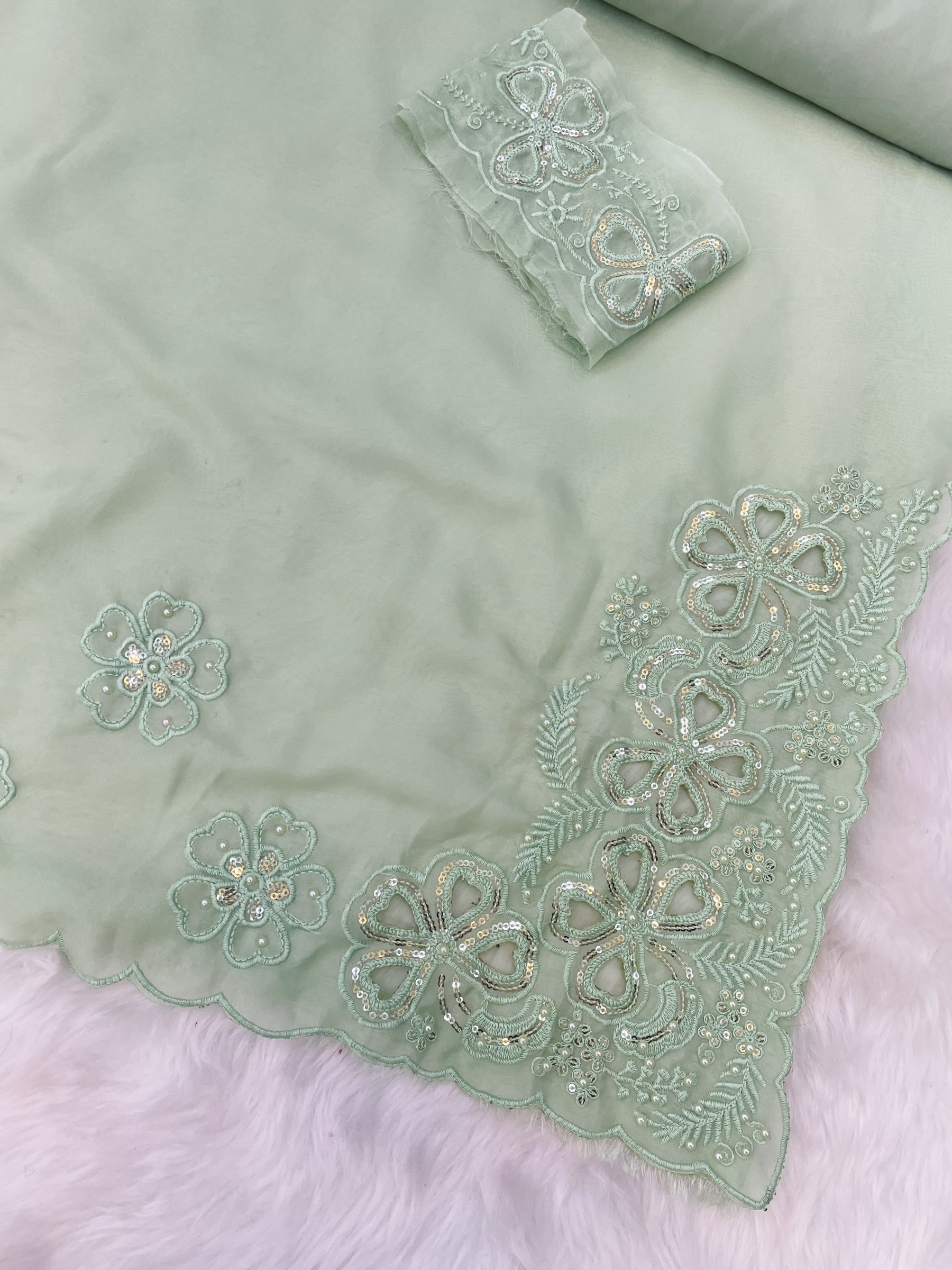  MARYAM’S 188 PAKISTANI EMBROIDERY WORK SALWAR SUIT