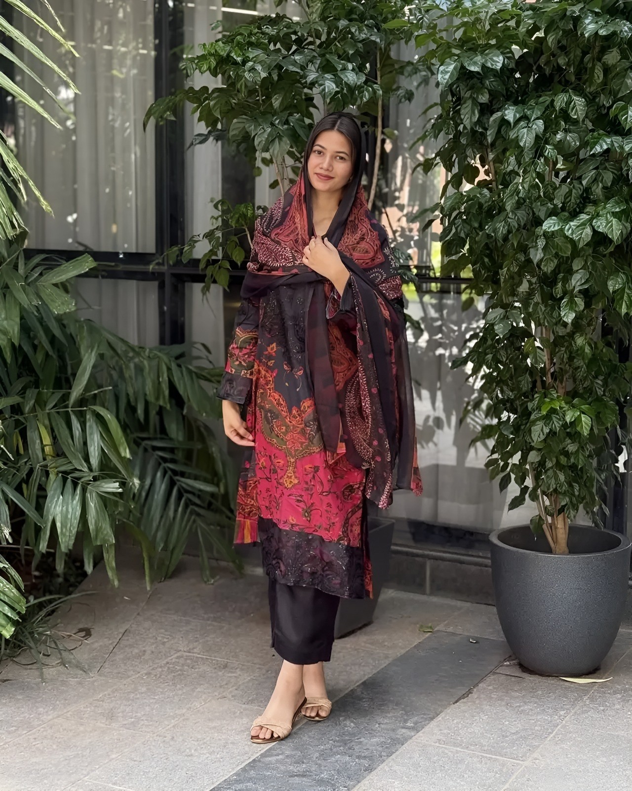 YD 029 PAKISTANI TREDING PACH WORK WITH PRINT KURATI PENT WITH DUPATTA SET 