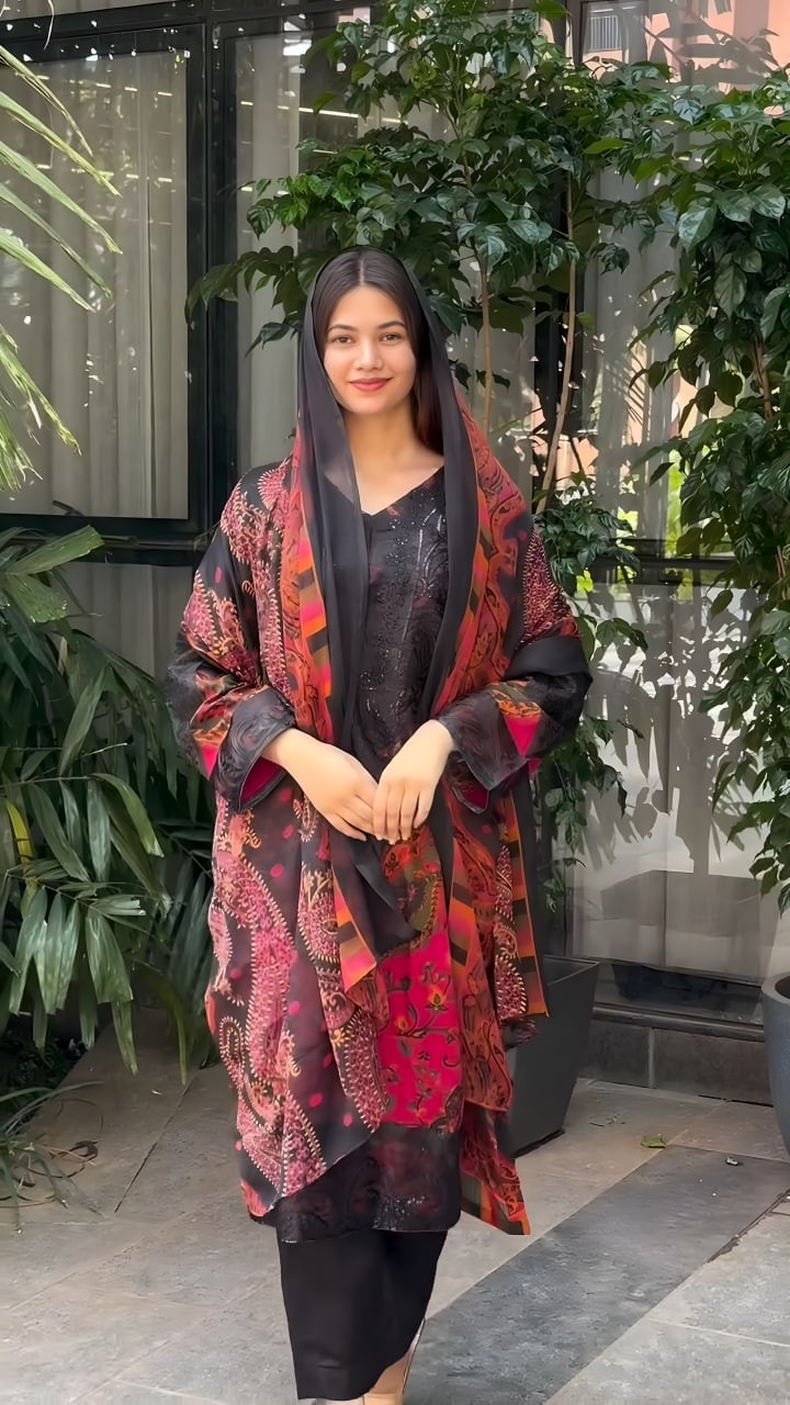 YD 029 PAKISTANI TREDING PACH WORK WITH PRINT KURATI PENT WITH DUPATTA SET 