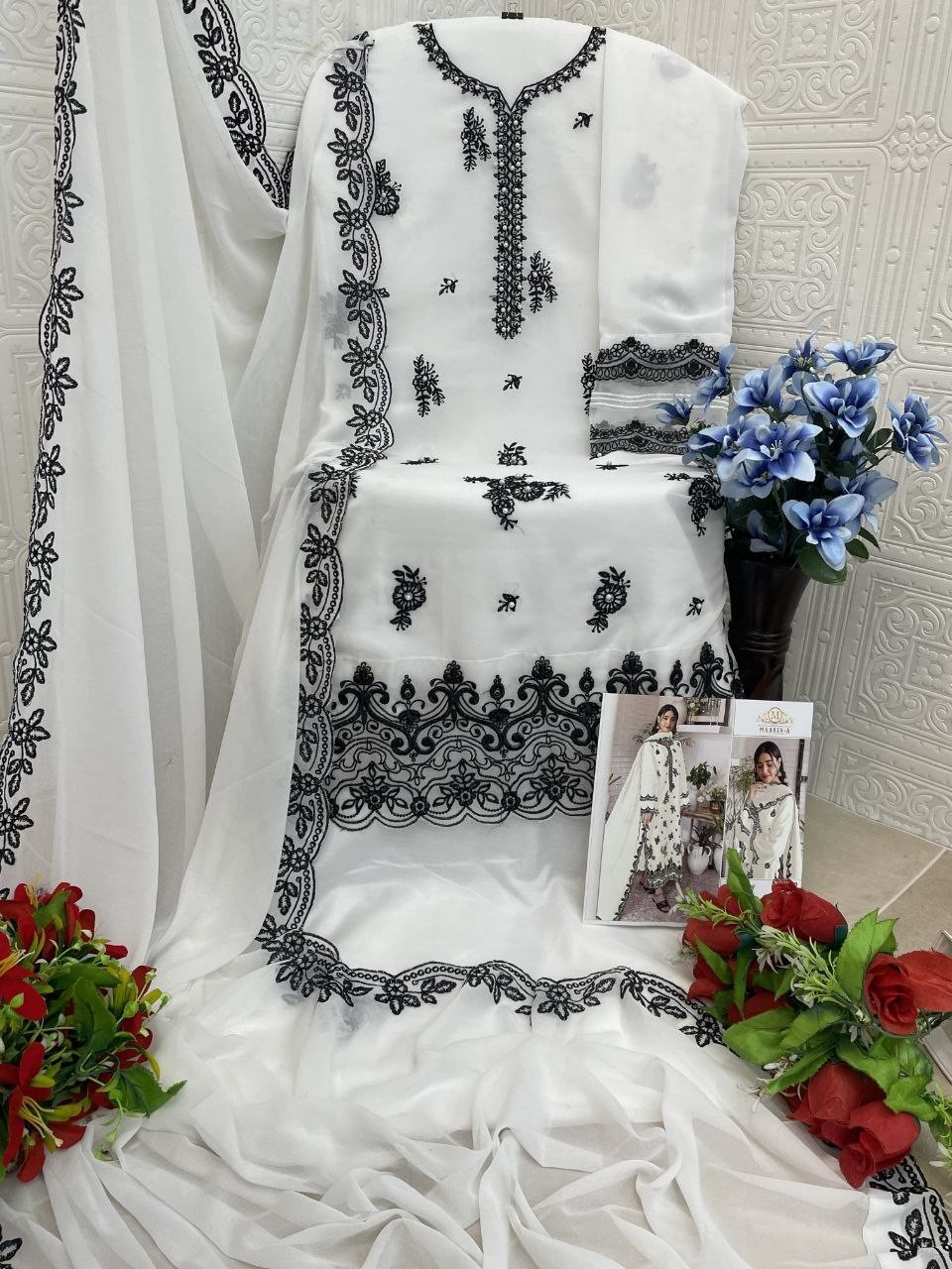 MAARIA-A 1130 PAKISTANI LEDIES PARTY WEAR SUIT WITH HEAVY EMBROIDERY WORK