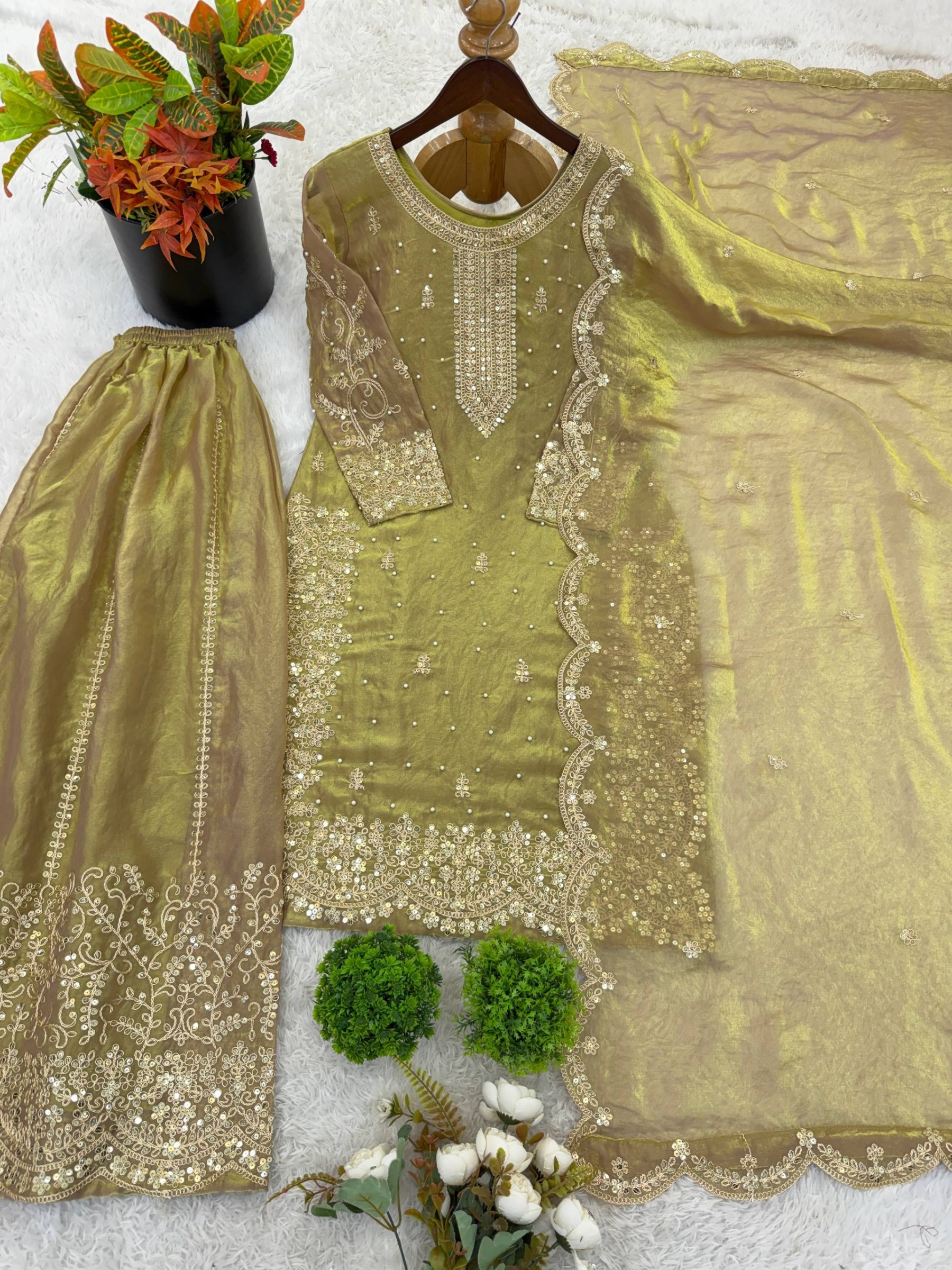  ZSR-3167 Premium Pakistani Salwar Suit for Women with Elegant Party Wear Look