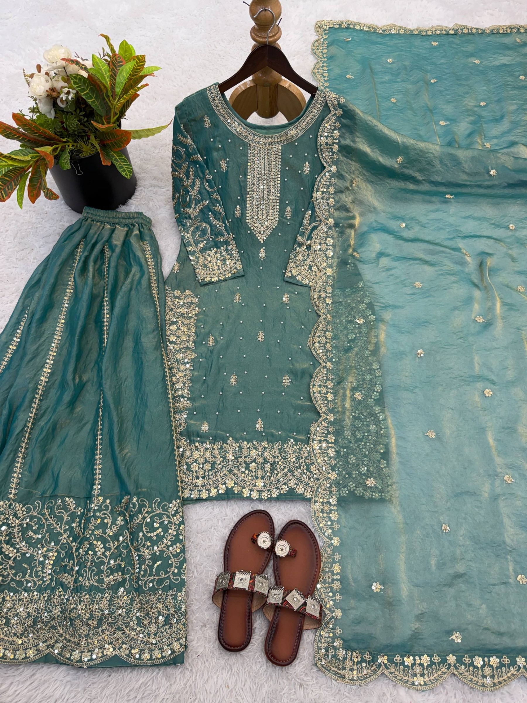  ZSR-3167 Premium Pakistani Salwar Suit for Women with Elegant Party Wear Look