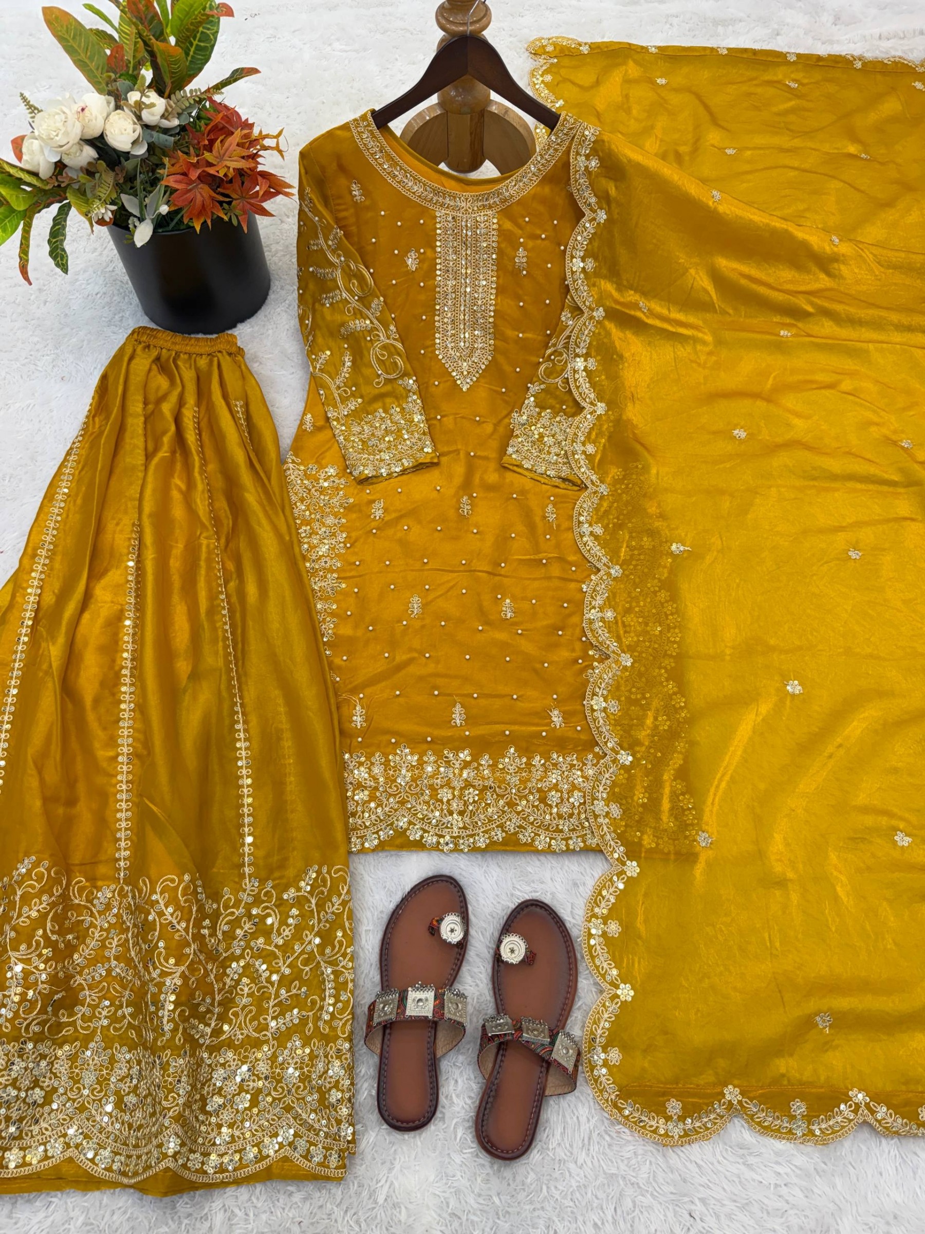  ZSR-3167 Premium Pakistani Salwar Suit for Women with Elegant Party Wear Look