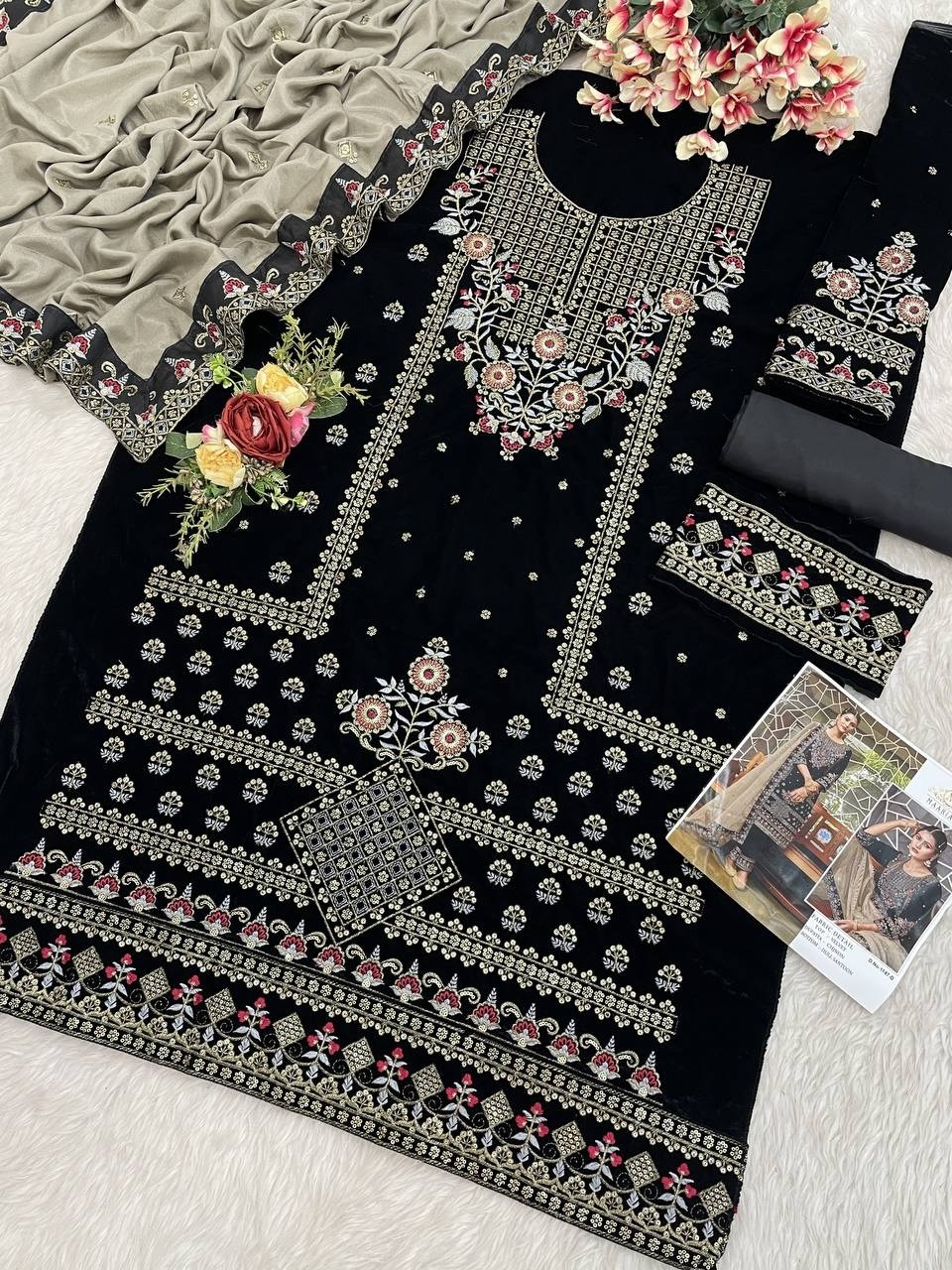 MAARiA ~ A P ~ 1147 PAKISTANI VELVET EMBROIDERY SALWAR KAMEEZ SUIT