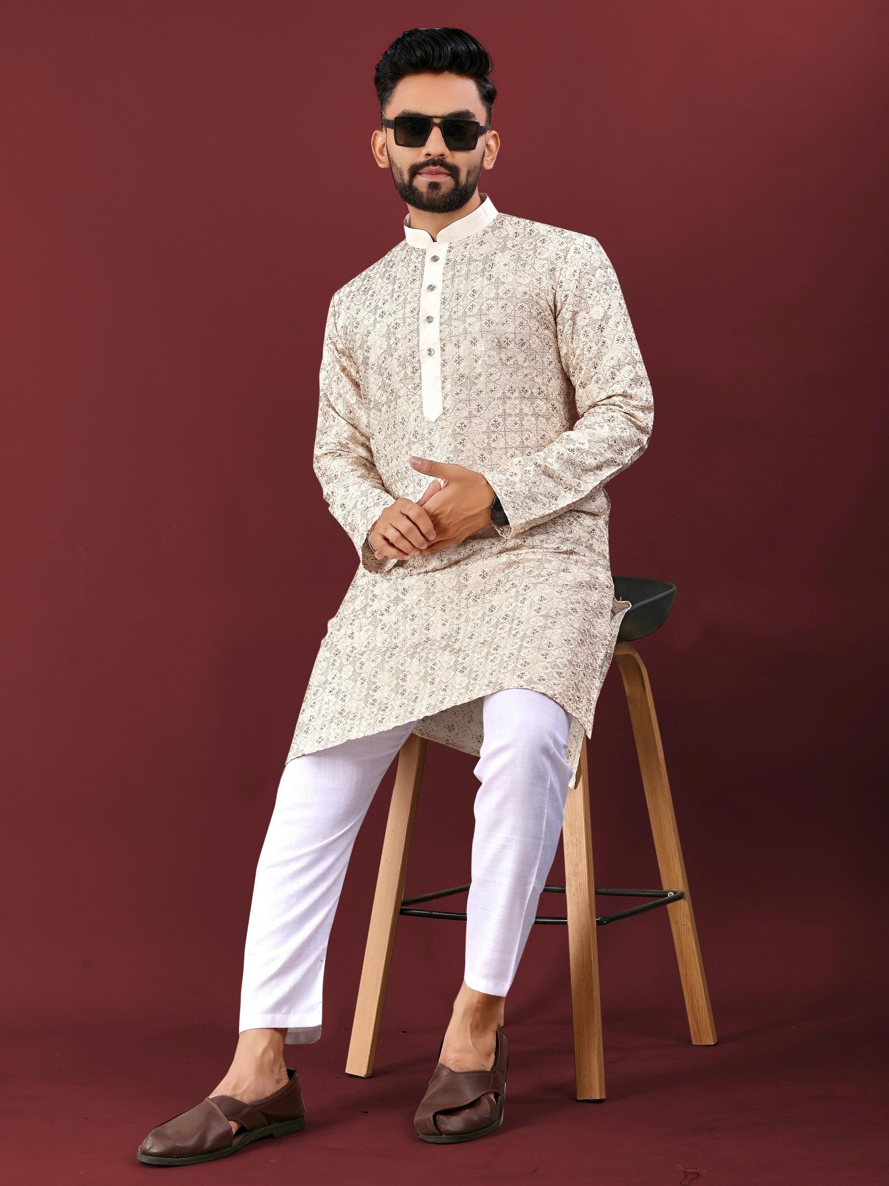 MEN'S TRADITIONAL LUCKNOWI CONCEPT EMBROIDERY WORK KURTA WITH PAYJAMA SET