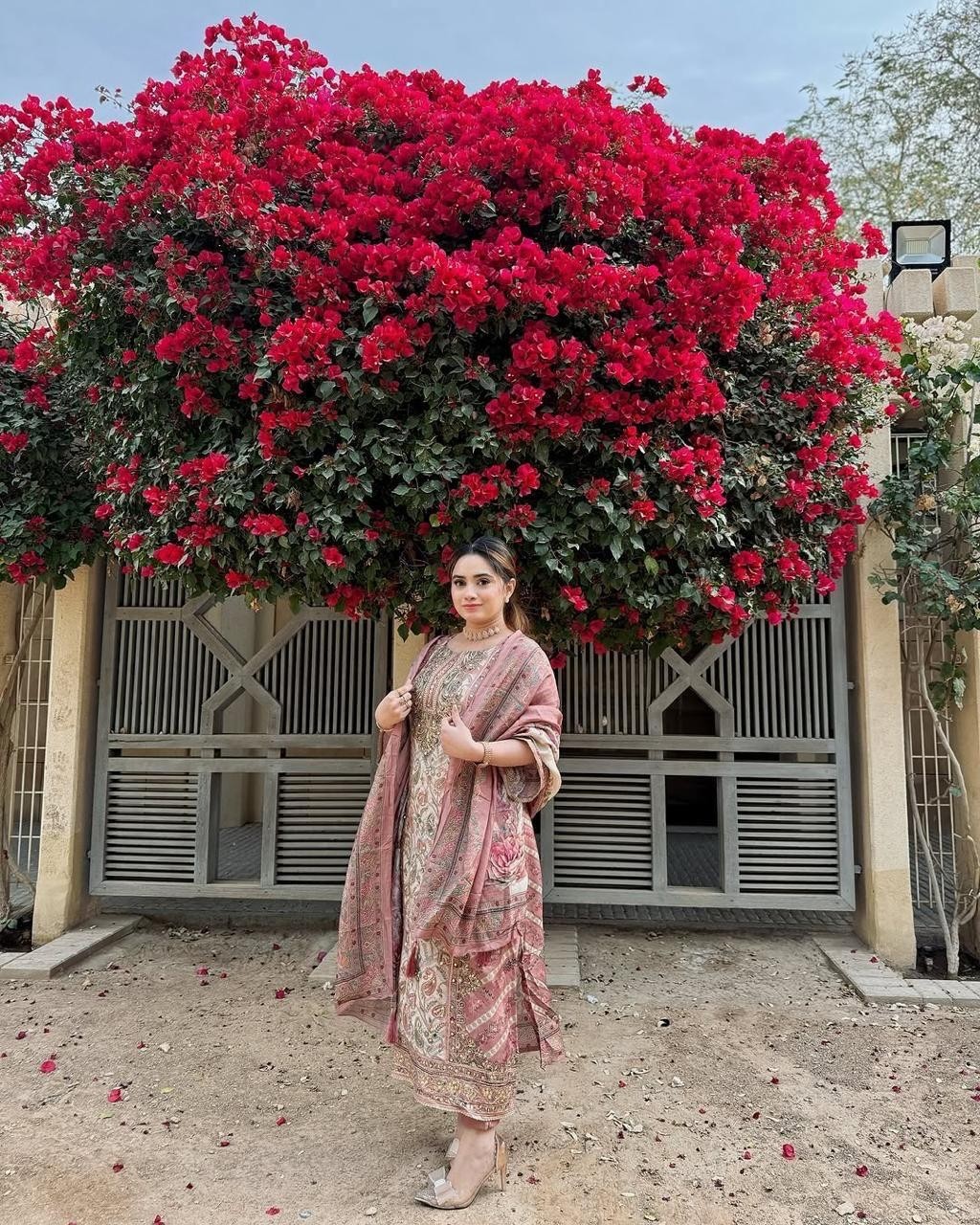 SHREE FAB KT 122 PURE VICOS MASLIN COTTON WITH PRINT WITH HAND WORK