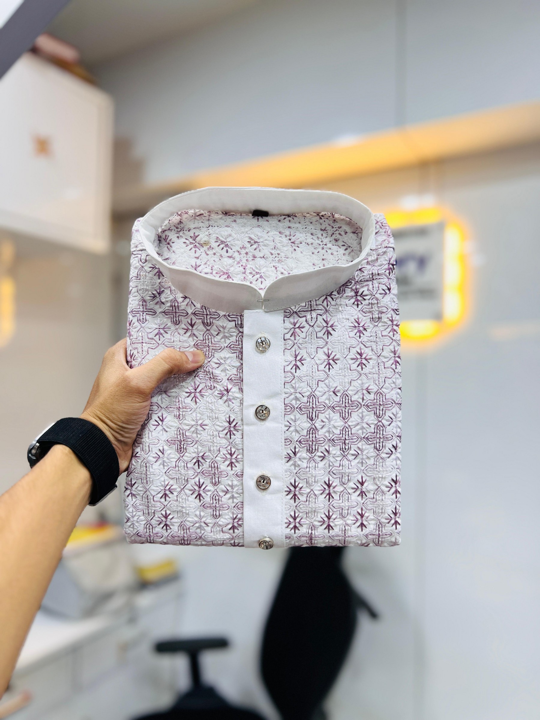 MEN'S TRADITIONAL LUCKNOWI CONCEPT EMBROIDERY WORK KURTA WITH PAYJAMA