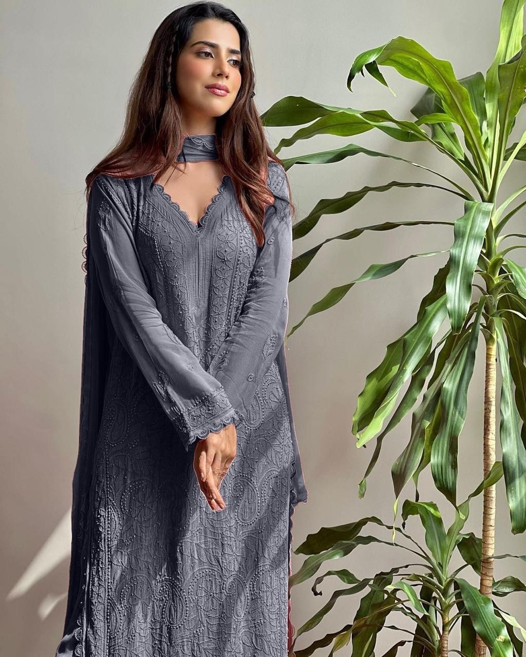 BE 1121 PAKISTANI CHIKANKARI WORK READYMADE 3 PCS SALWAR SUIT
