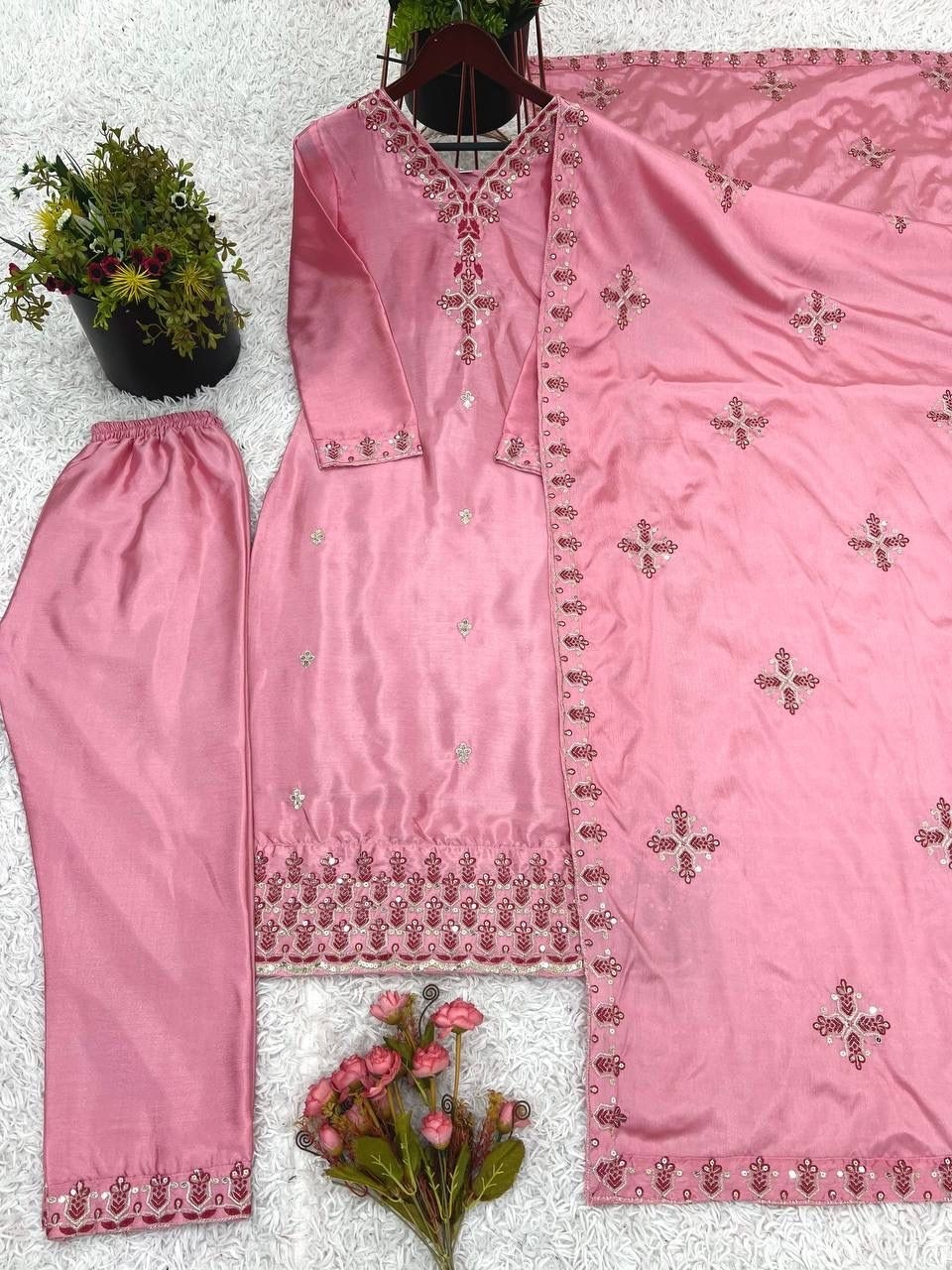 SSR 5005 DESIGNER EMBROIDERY WORK SALWAR SUITS