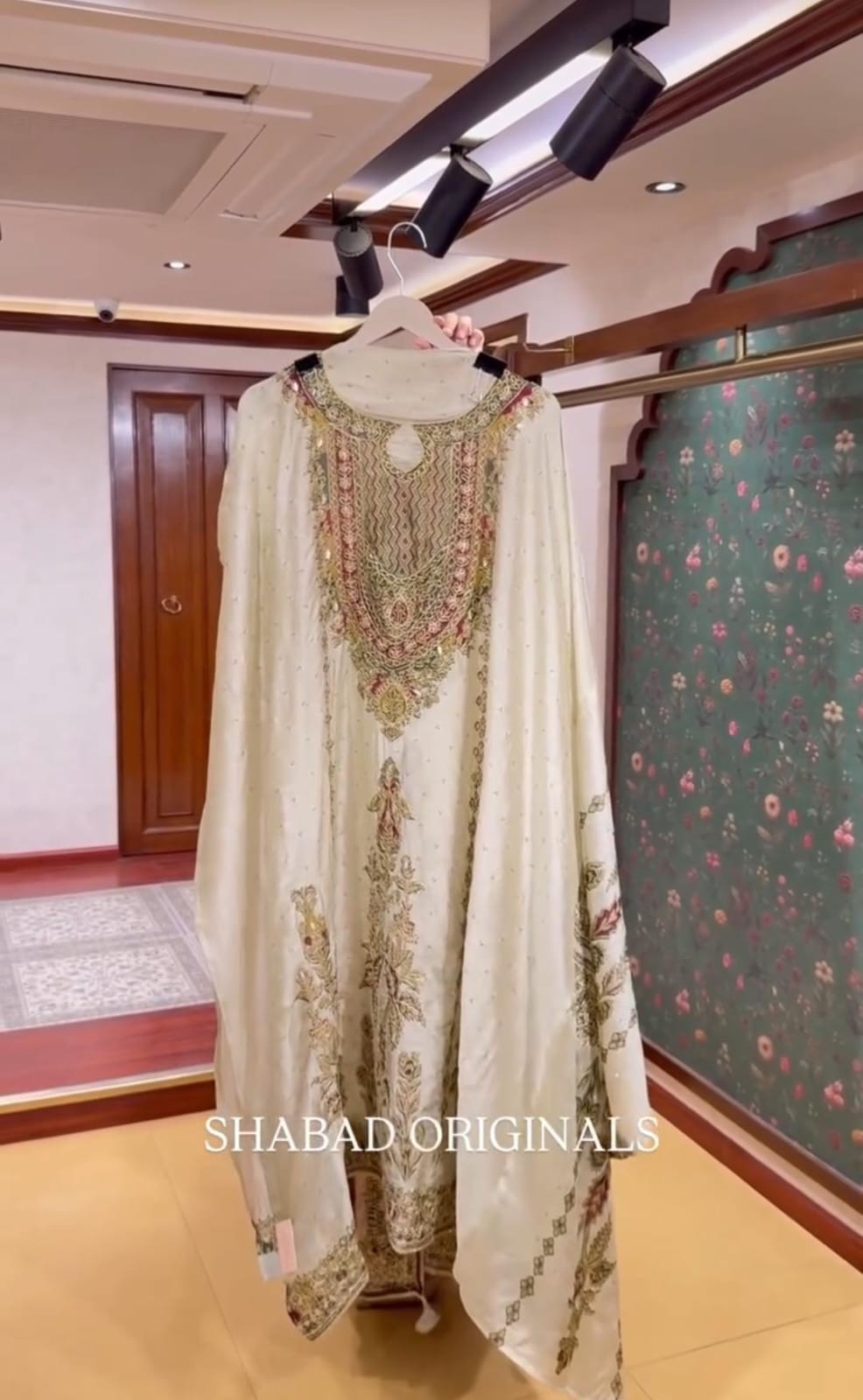 AD 1001 DESIGNER PRINTED KURATIS