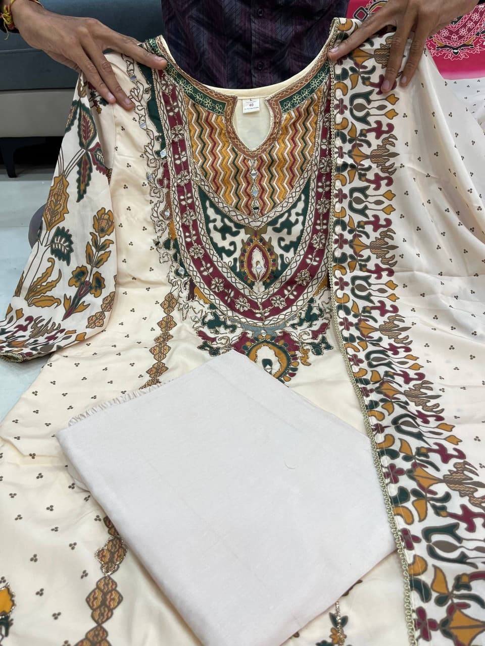 AD 1001 DESIGNER PRINTED KURATIS