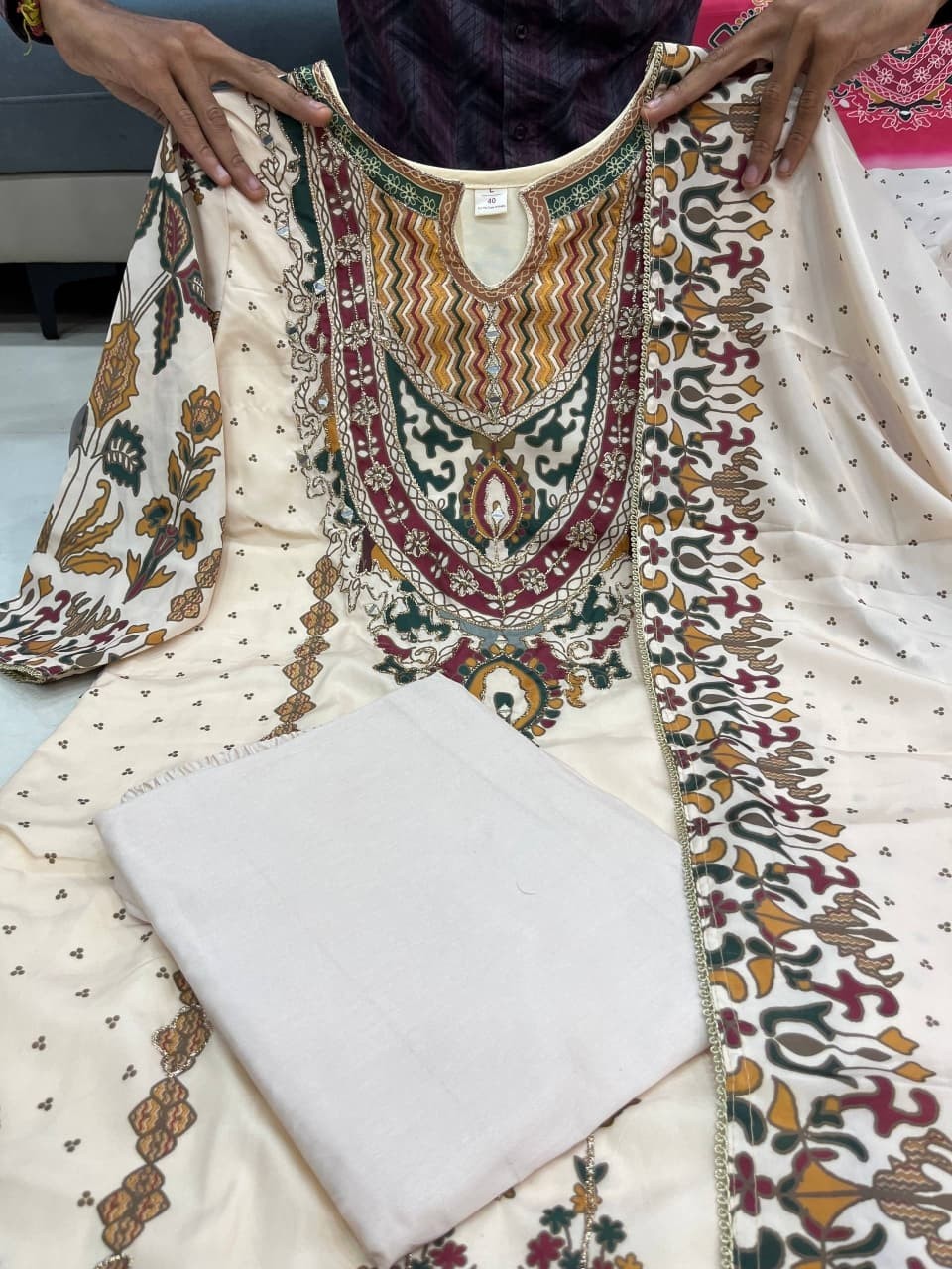 AD 1001 DESIGNER PRINTED KURATIS