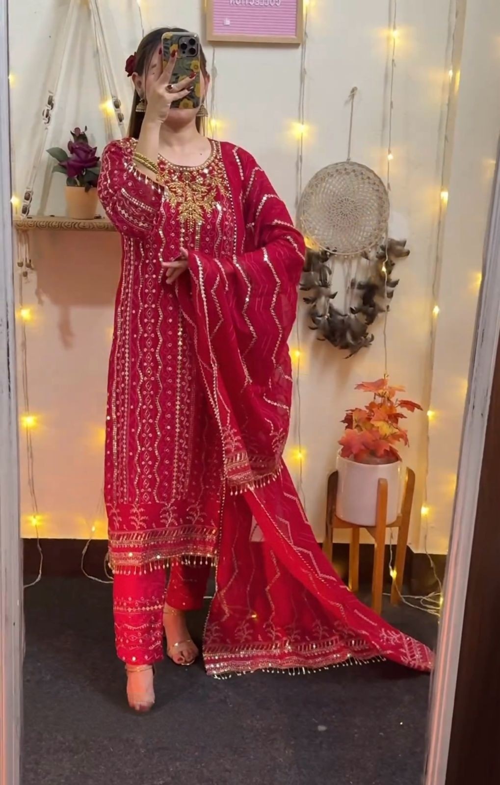 PD 1050 BEAUTIFUL EMBROIDERY WORK SALWAR SUITS ONLINE 