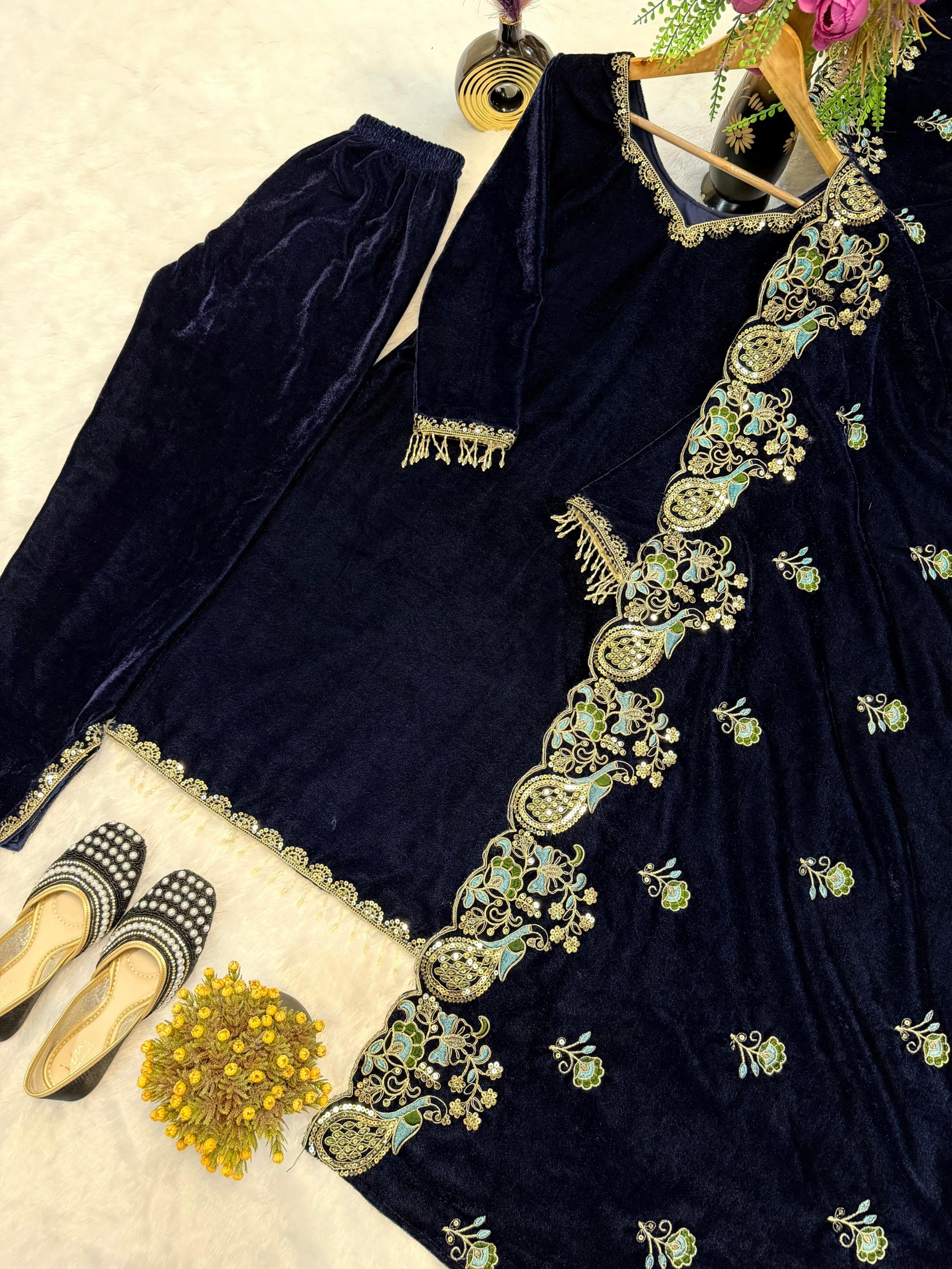 MF 486 DESIGNER INDIA PARTY FESTIVAL PURA VISCOSE VELVET PARTY WEAR SUITS