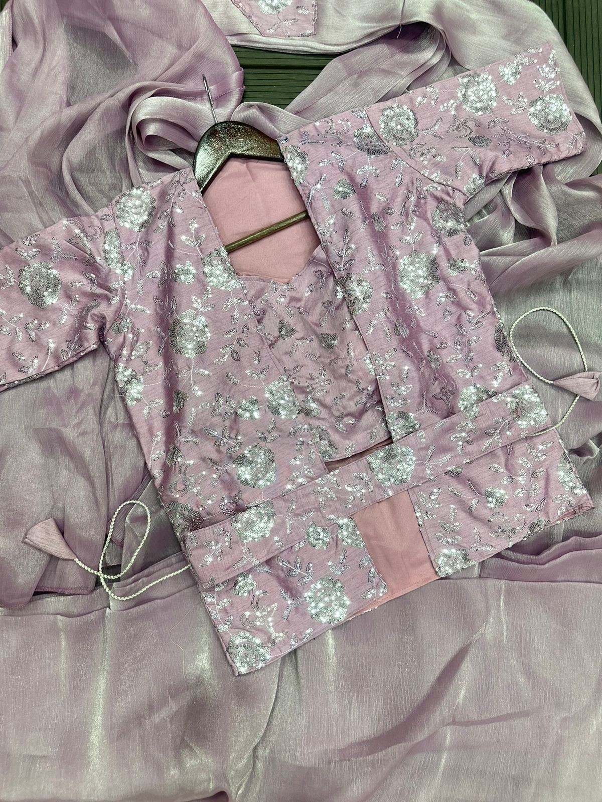 HB 160 READY TO WEAR EMBROIDERY WORK SAREE WITH KOTI 