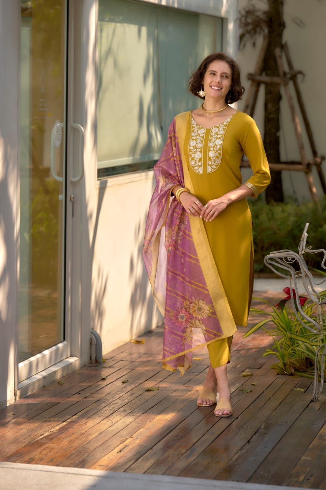 Y 2012 PARTY WEAR KURATI SET FOR WHOLESALES