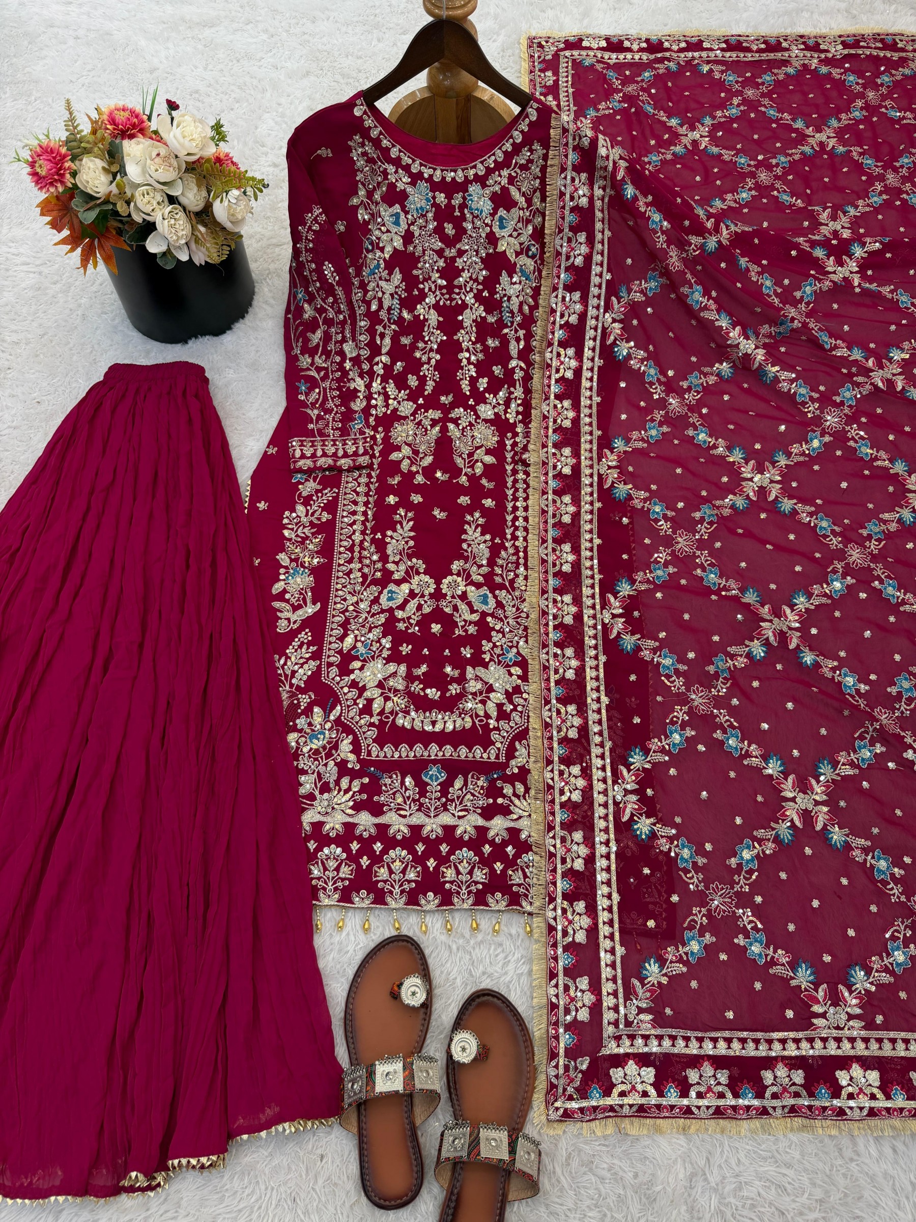 Srk 5333 ladies suit for party wear