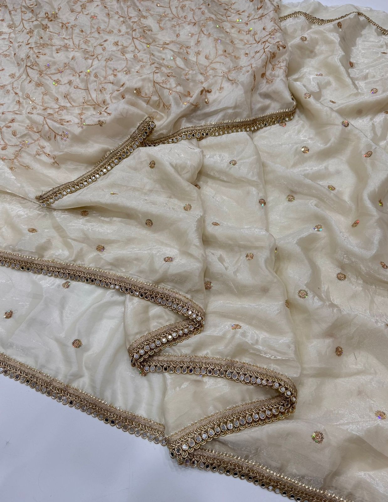 Ivory Muse: Mirror Work Border ane Floral Embroidery Designer Saree