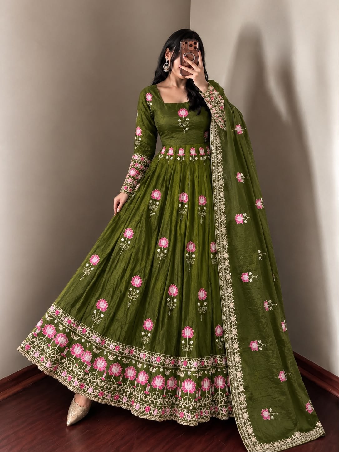 SR 1724 TRANDIG GOWN WHOLESALE 