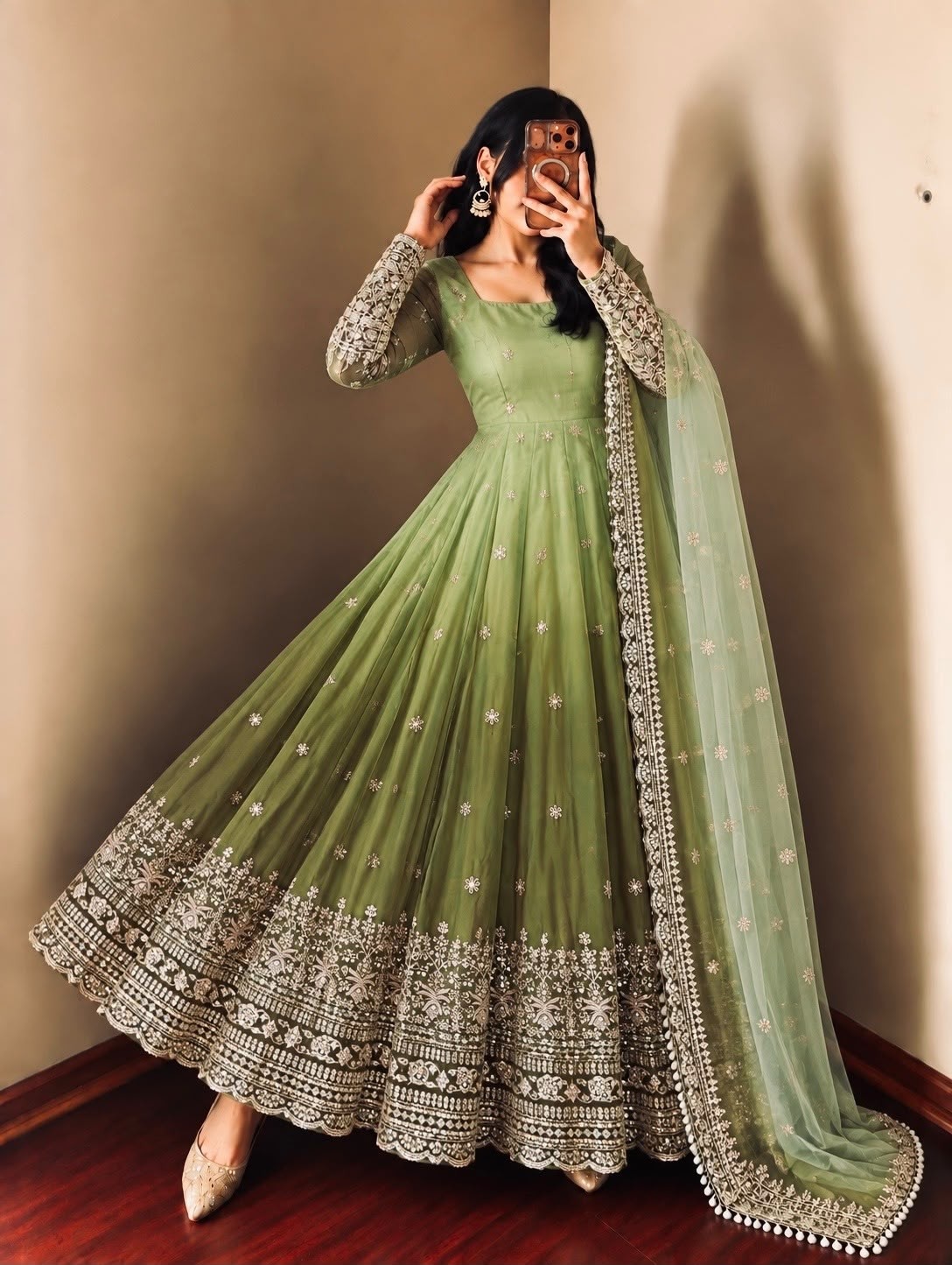 SR 1725 PARTY WEAR GOWN MANUFACTURERS 