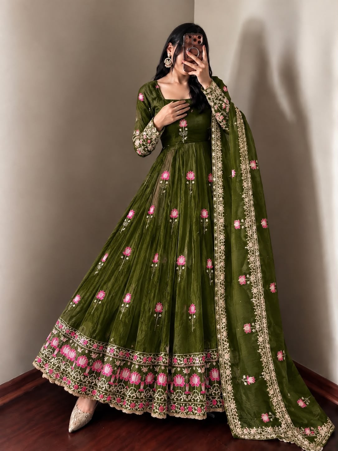 SR 1724 TRANDIG GOWN WHOLESALE 